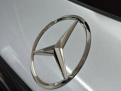 New 2025 Mercedes-Benz GLC 350e 4MATIC image 8