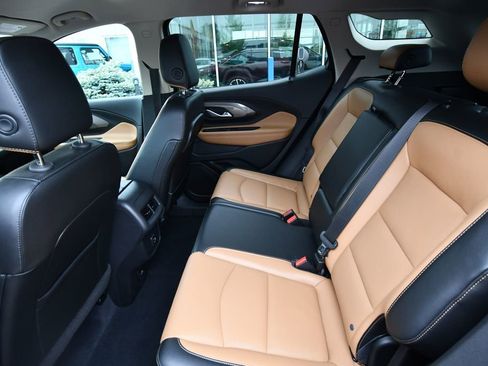 Used 2020 GMC Terrain SLT w/ Preferred Package FWD image 18