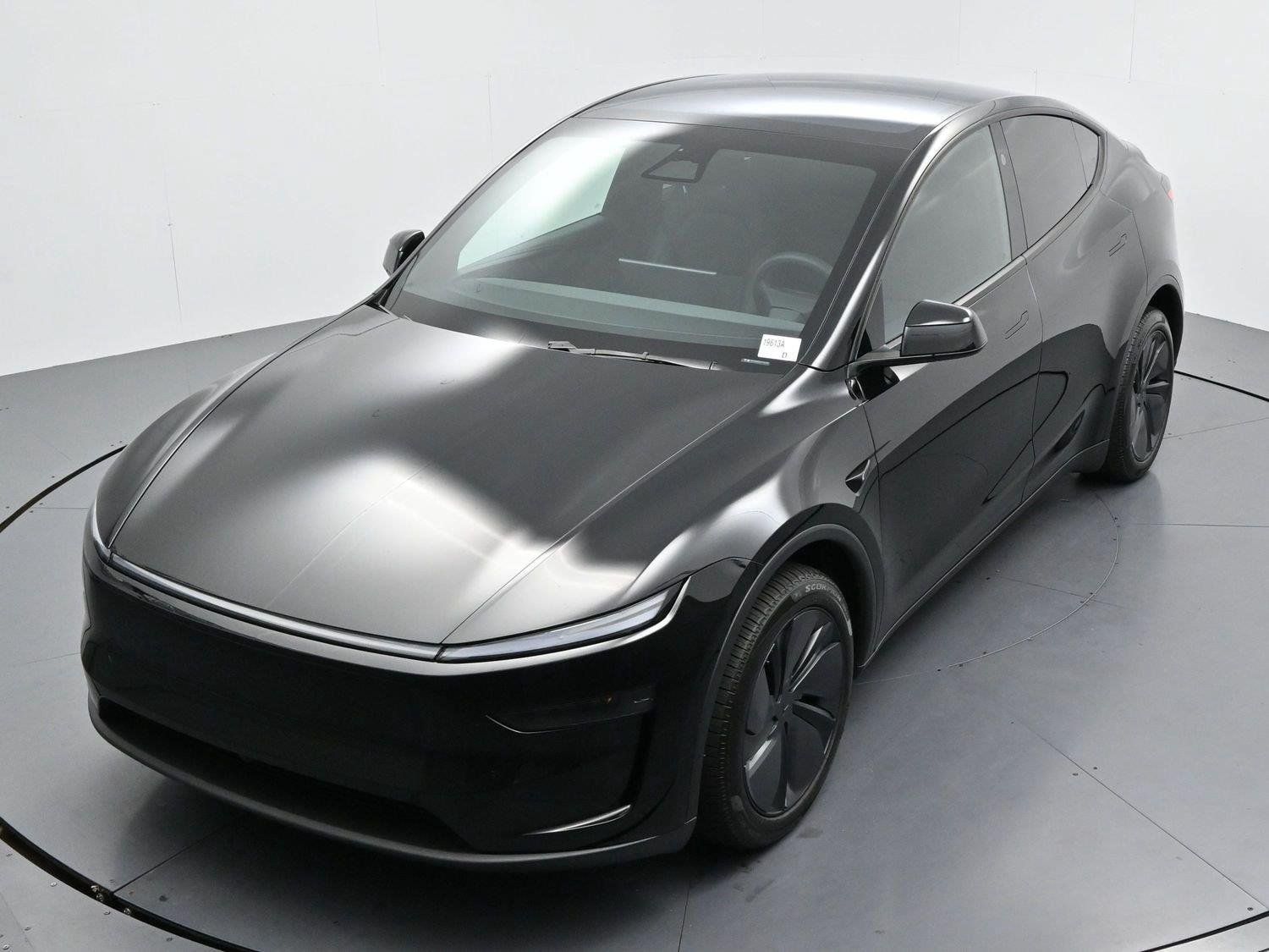 Used 2026 Tesla Model Y 2WD image 33