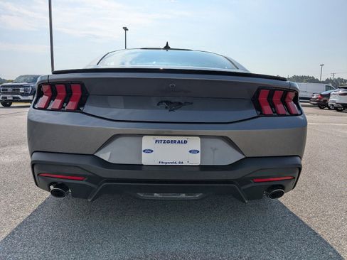 New 2025 Ford Mustang Coupe image 5