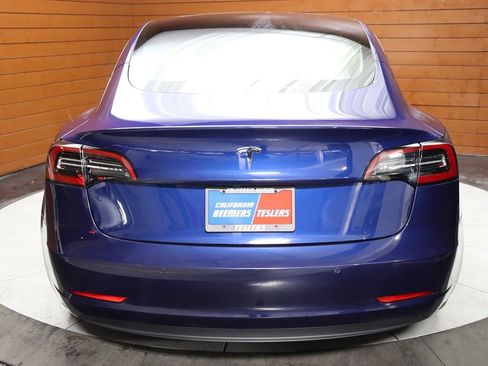 Used 2023 Tesla Model 3 Standard Range image 11