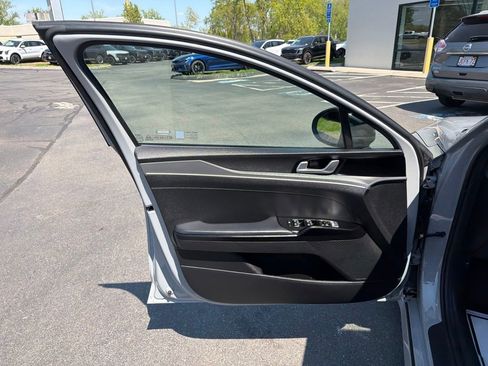 Used 2024 Kia K5 GT-Line w/ GT-Line Premium Package FWD image 23