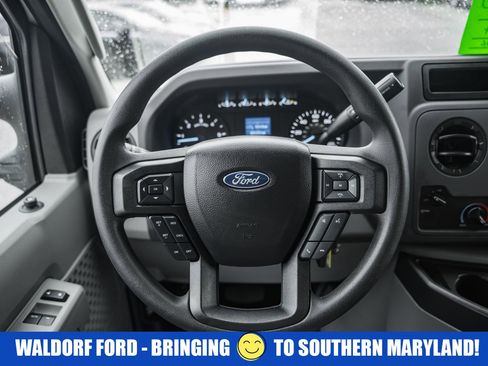 Used 2024 Ford E-450 and Econoline 450 Super Duty w/ Power Windows & Locks Group image 31