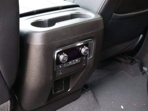 Used 2025 GMC Yukon Denali w/ Sun & Power Step Package RWD image 21