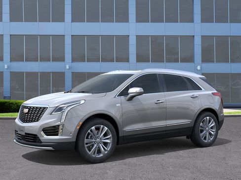 New 2026 Cadillac XT5 Premium Luxury image 2