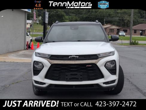 Used 2021 Chevrolet TrailBlazer RS w/ Sun and Liftgate Package AWD/4WD image 2