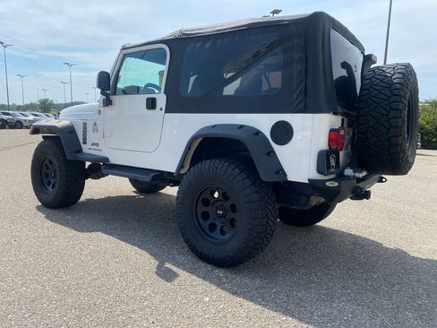 Used 2005 Jeep Wrangler Unlimited AWD/4WD image 7
