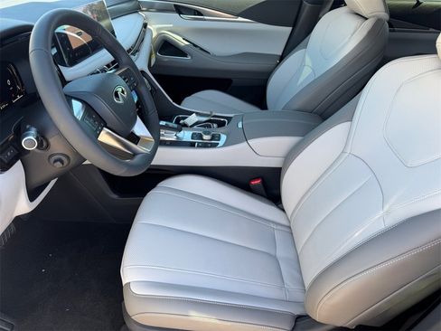 New 2026 INFINITI QX60 Luxe w/ Cargo Package image 16