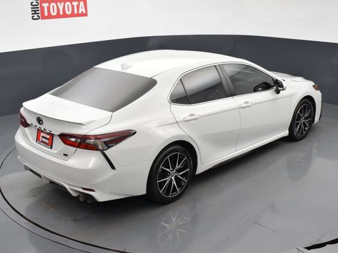 Used 2024 Toyota Camry SE FWD image 20