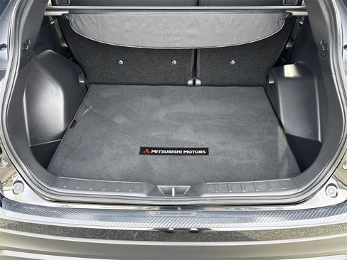 Used 2023 Mitsubishi Eclipse Cross LE image 18