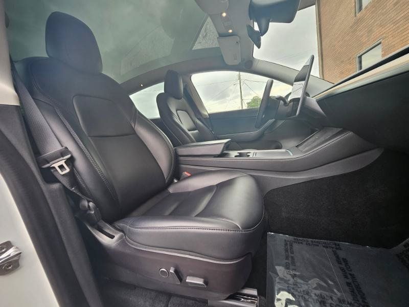 Used 2021 Tesla Model Y Long Range AWD/4WD image 57