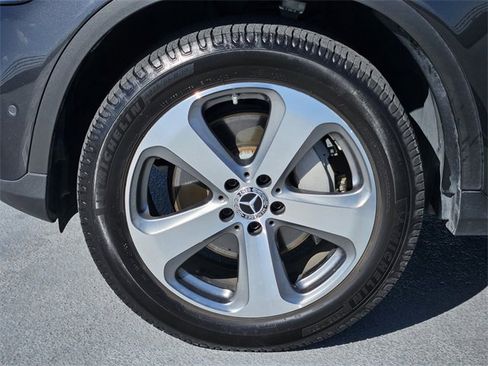 Used 2022 Mercedes-Benz GLC 300 GLC 300 image 10