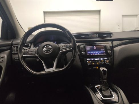Used 2019 Nissan Rogue Sport SV w/ Technology Package AWD/4WD image 22