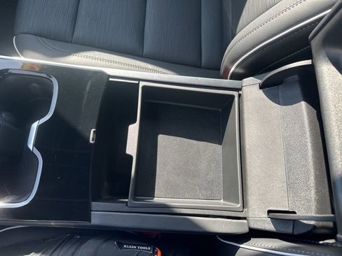 Used 2025 Buick Enclave Sport Touring image 30