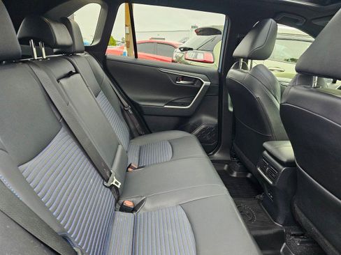 Used 2022 Toyota RAV4 XSE image 17