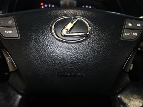 Used 2007 Lexus LS 460 RWD image 23