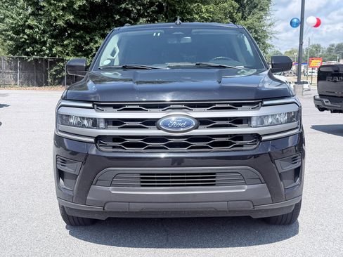 Used 2024 Ford Expedition Max XLT RWD image 3