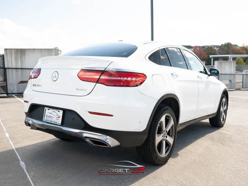 Used 2019 Mercedes-Benz GLC 300 4MATIC Coupe image 7