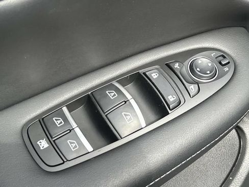 Used 2025 INFINITI QX50 Sport AWD/4WD image 19