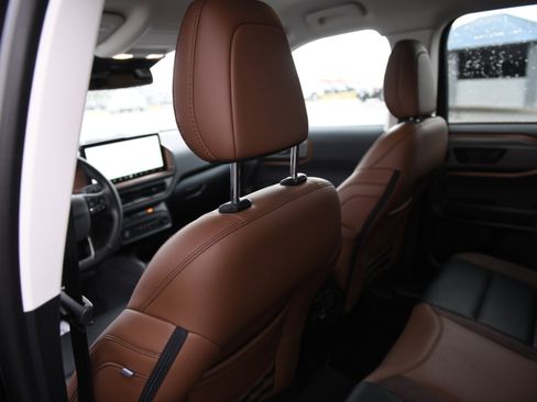 Used 2025 Ford Bronco Sport Outer Banks w/ Outer Banks Tech Package+ image 16