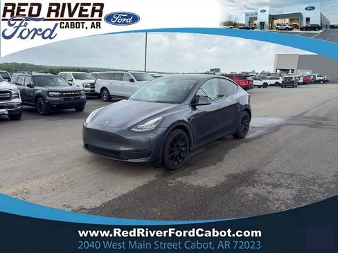 Used 2021 Tesla Model Y Long Range AWD/4WD image 1