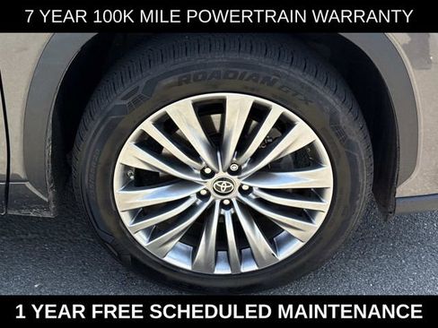 Used 2022 Toyota Highlander Platinum AWD/4WD image 7