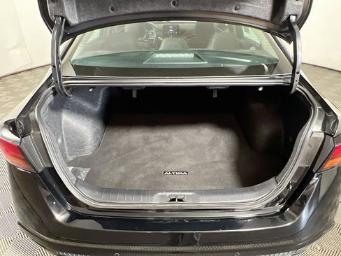 Used 2025 Nissan Altima 2.5 SV FWD image 22