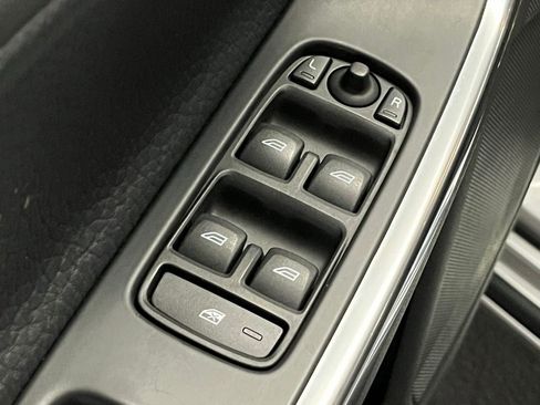 Used 2014 Volvo S60 T5 FWD image 15