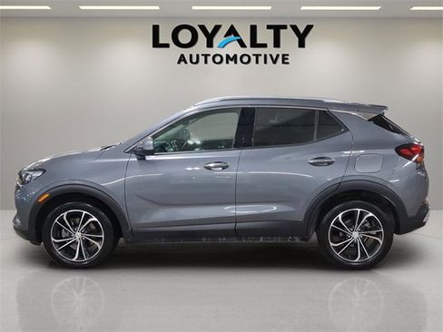 Used 2021 Buick Encore GX Essence w/ Advanced Technology Package image 2
