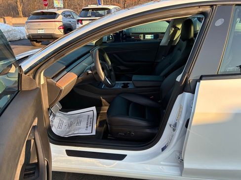 Used 2021 Tesla Model 3 Performance image 23