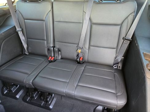 Used 2022 Chevrolet Tahoe LT image 13