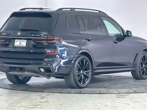 Used 2023 BMW X7 xDrive40i w/ Executive Package image 2