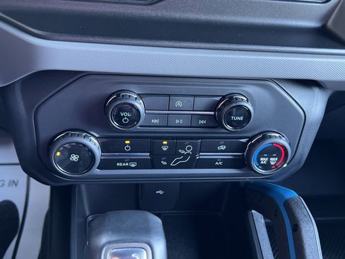 Used 2023 Ford Bronco Black Diamond image 20