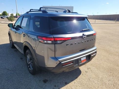 Used 2024 Nissan Pathfinder SV w/ Black Appearance Package FWD image 8