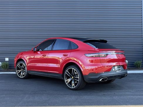 Certified 2021 Porsche Cayenne Coupe image 3