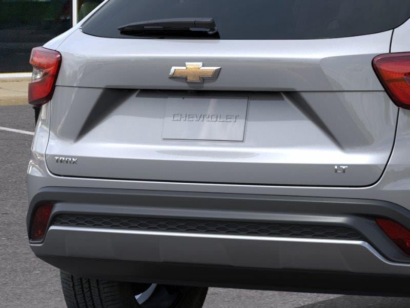 New 2026 Chevrolet Trax LT w/ LT Convenience Package FWD image 14