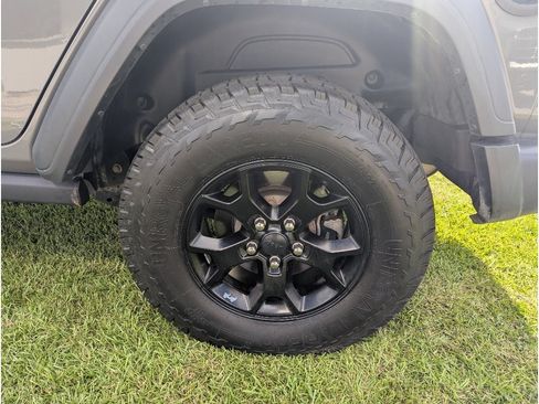 Used 2020 Jeep Wrangler Unlimited Sport AWD/4WD image 10