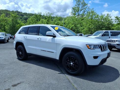 Used 2022 Jeep Grand Cherokee Laredo E w/ Security & Convenience Group AWD/4WD image 14