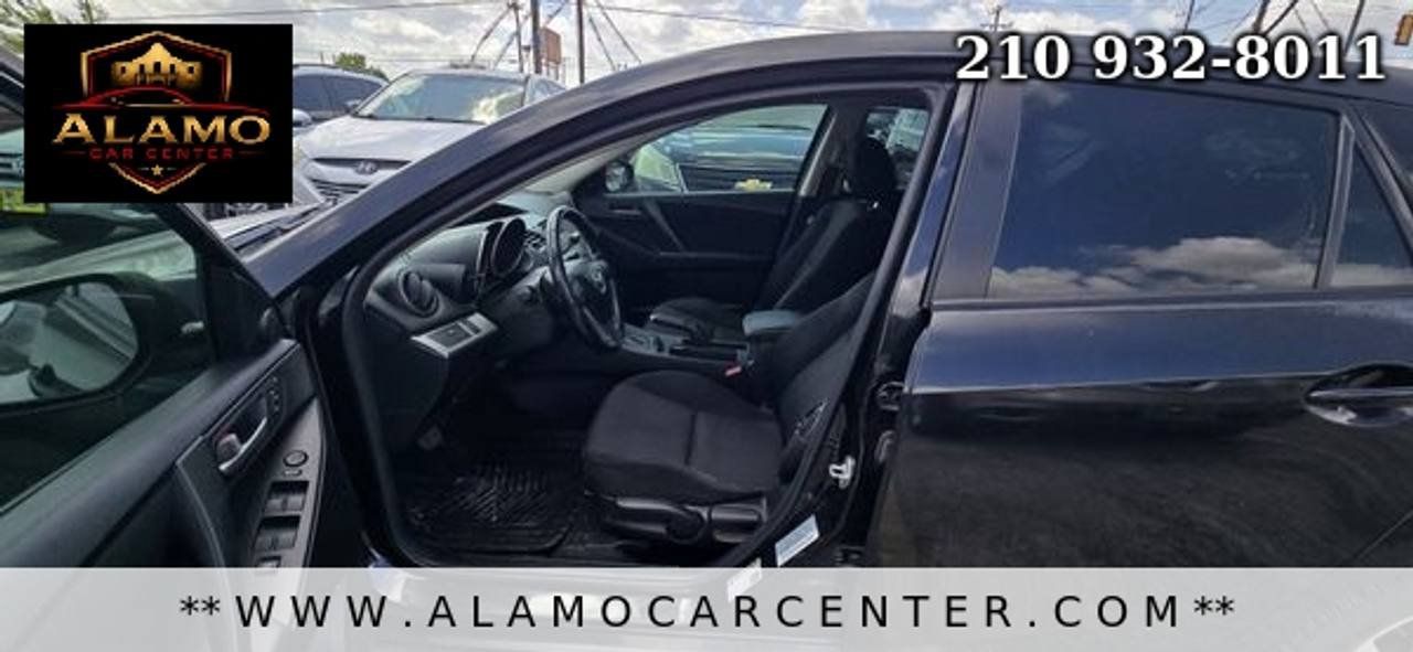 Used 2012 MAZDA MAZDA3 i Touring FWD image 31