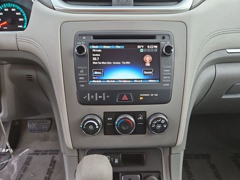 Used 2015 Chevrolet Traverse LS image 22