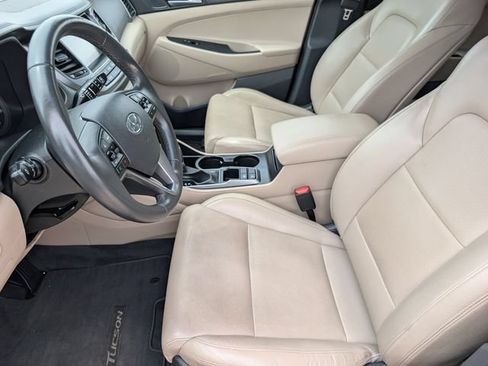 Used 2016 Hyundai Tucson Limited FWD image 14
