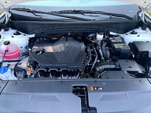 Used 2025 Hyundai Tucson SEL FWD image 32