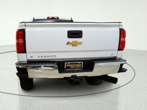 Used 2017 Chevrolet Silverado 2500 LT AWD/4WD image 5