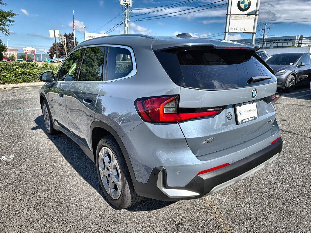 Used 2023 BMW X1 xDrive28i AWD/4WD image 12
