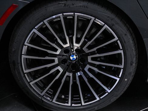 New 2026 BMW 760i xDrive w/ Executive Package AWD/4WD image 8