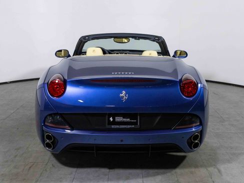 Used 2010 Ferrari California image 7