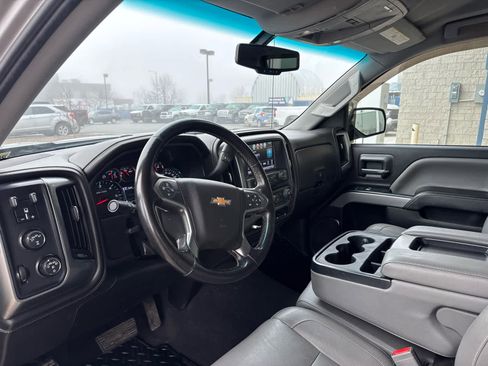 Used 2018 Chevrolet Silverado 1500 LTZ Z71 image 10