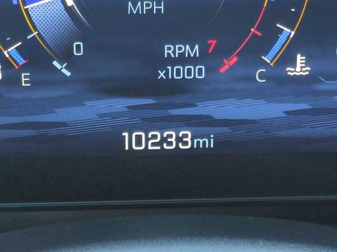 Used 2025 Chevrolet Equinox ACTIV w/ Safety and Technology Package image 12