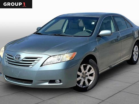 Used 2007 Toyota Camry XLE FWD image 1