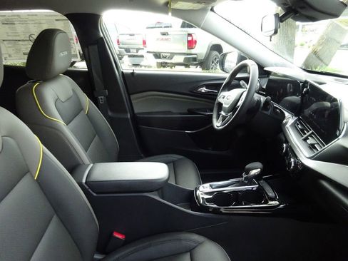 New 2026 Chevrolet Trax ACTIV w/ Driver Confidence Package FWD image 15
